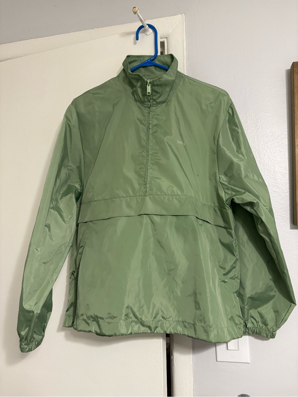Bala Sage Green Women's Windbreaker Pullover